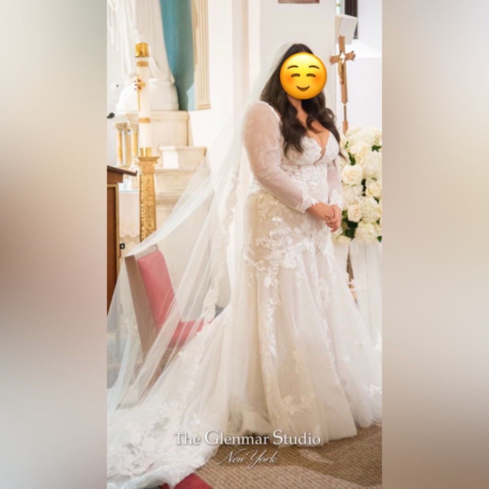 Essense of Australia WEDDING DRESS AND VEIL ๐ฐ๐ปโโ๏ธ - Picture 3 of 15